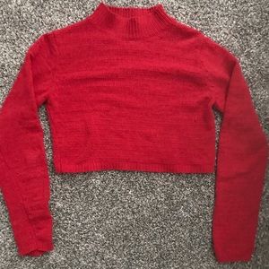 Cropped knitted red sweater